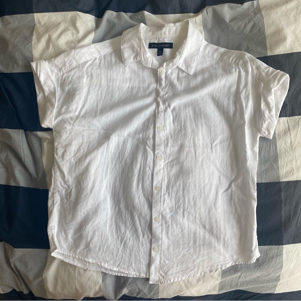Banana Republic white button up blouse